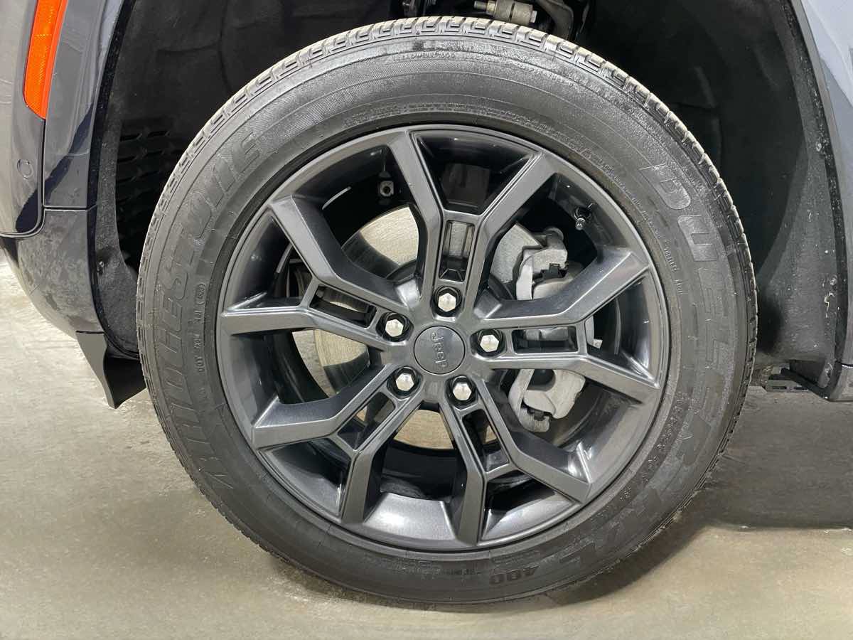 Used 2024 Jeep Grand Cherokee Limited 4xe AWD/4WD image 7