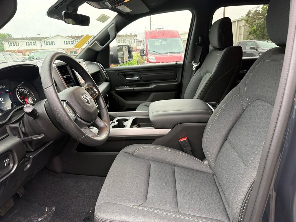 New 2026 RAM 1500 Express AWD/4WD image 14