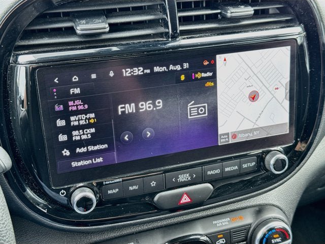 Certified 2024 Kia Soul S FWD image 15