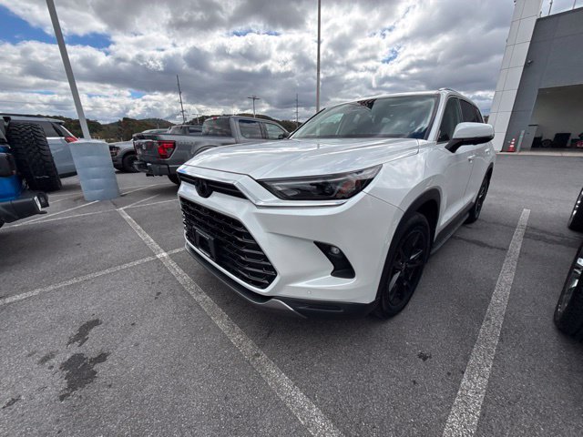 Used 2024 Toyota Grand Highlander AWD image 14