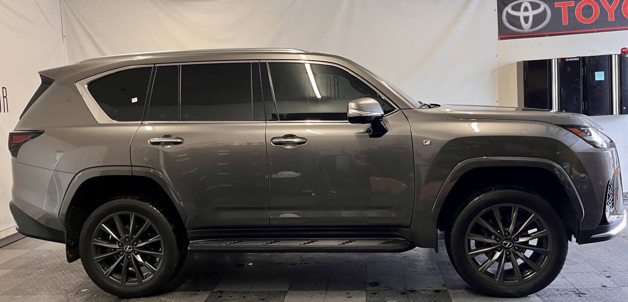 Used 2024 Lexus LX 600 F Sport image 3