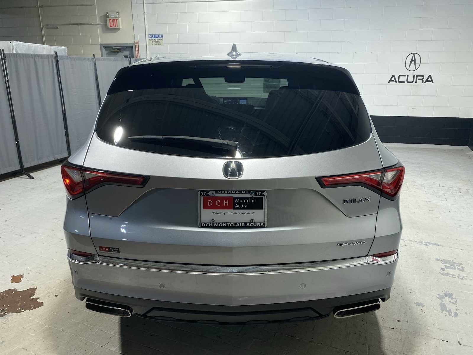 Used 2024 Acura MDX SH-AWD w/ Technology Package image 5