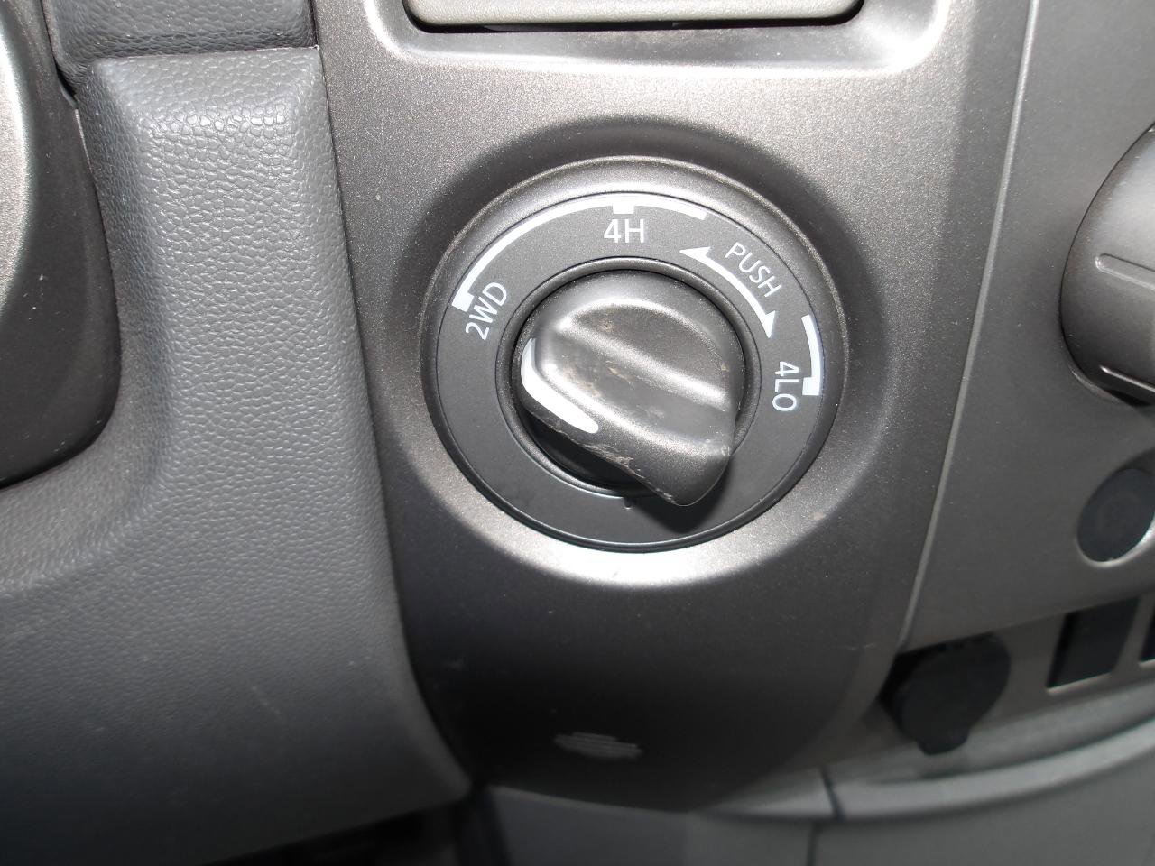 Used 2006 Nissan Titan XE image 19