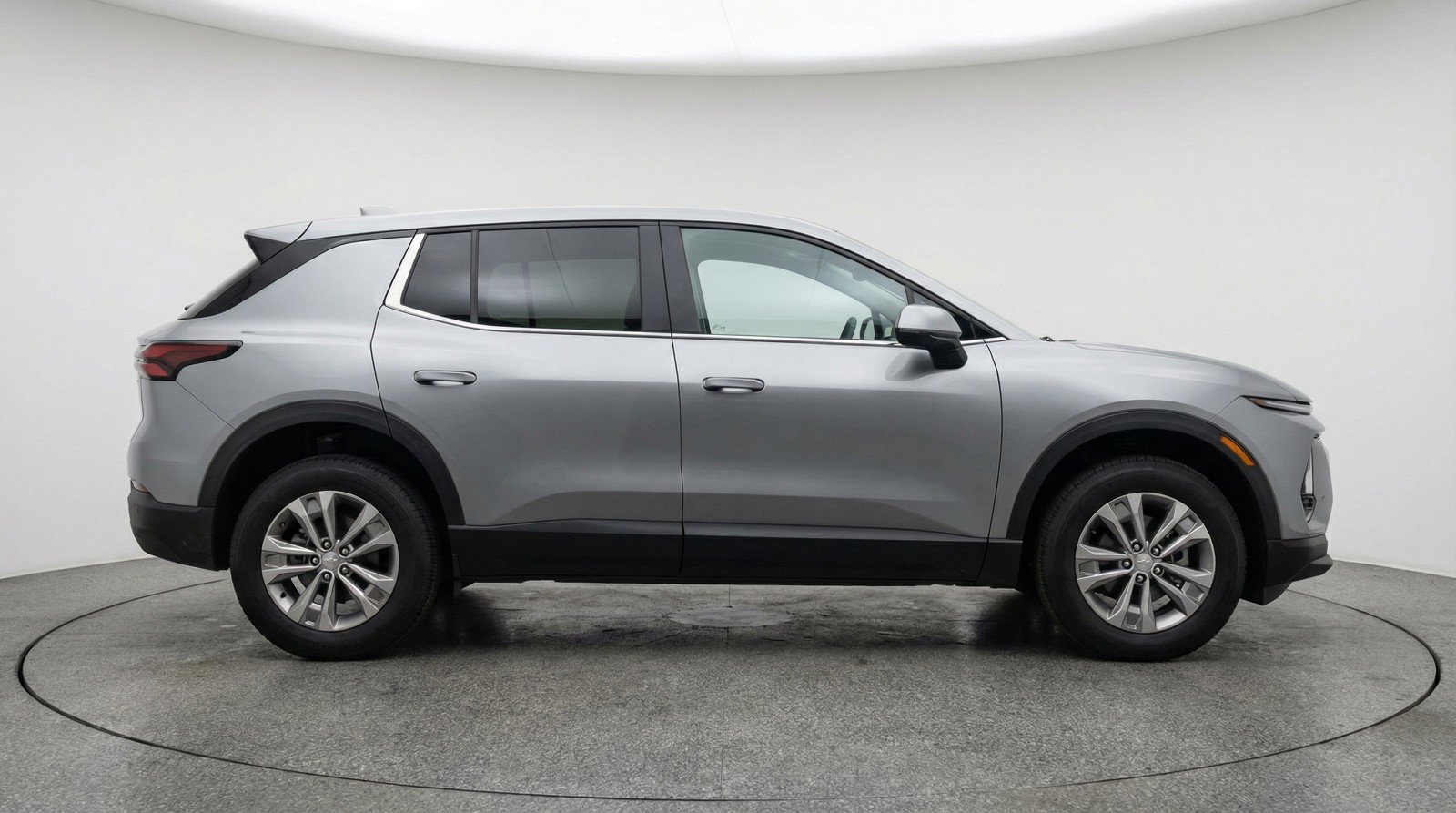 Used 2025 Chevrolet Equinox LT image 11