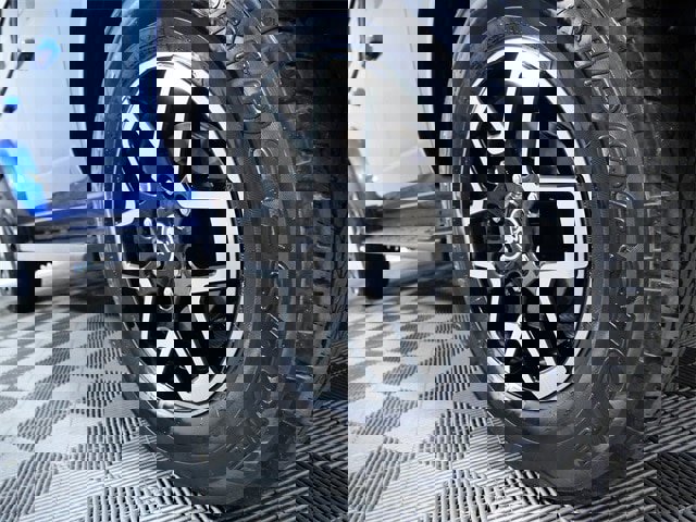 Certified 2023 Ford Bronco Outer Banks image 2