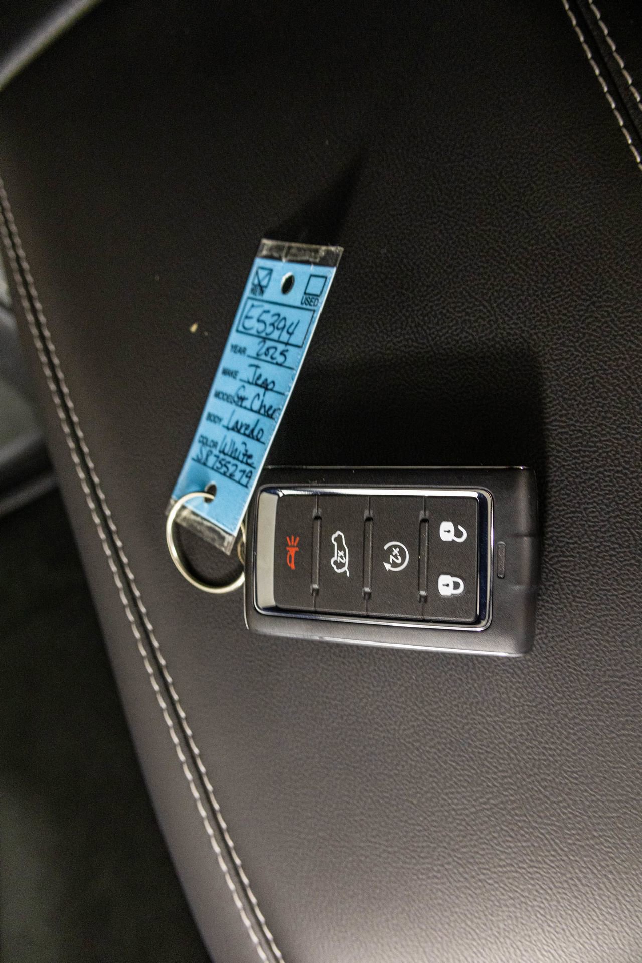 New 2025 Jeep Grand Cherokee Altitude image 39