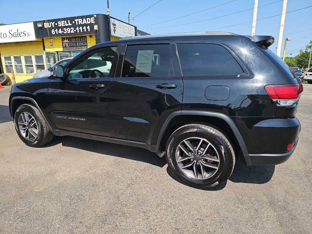 Used 2020 Jeep Grand Cherokee Limited w/ Luxury Group II image 16