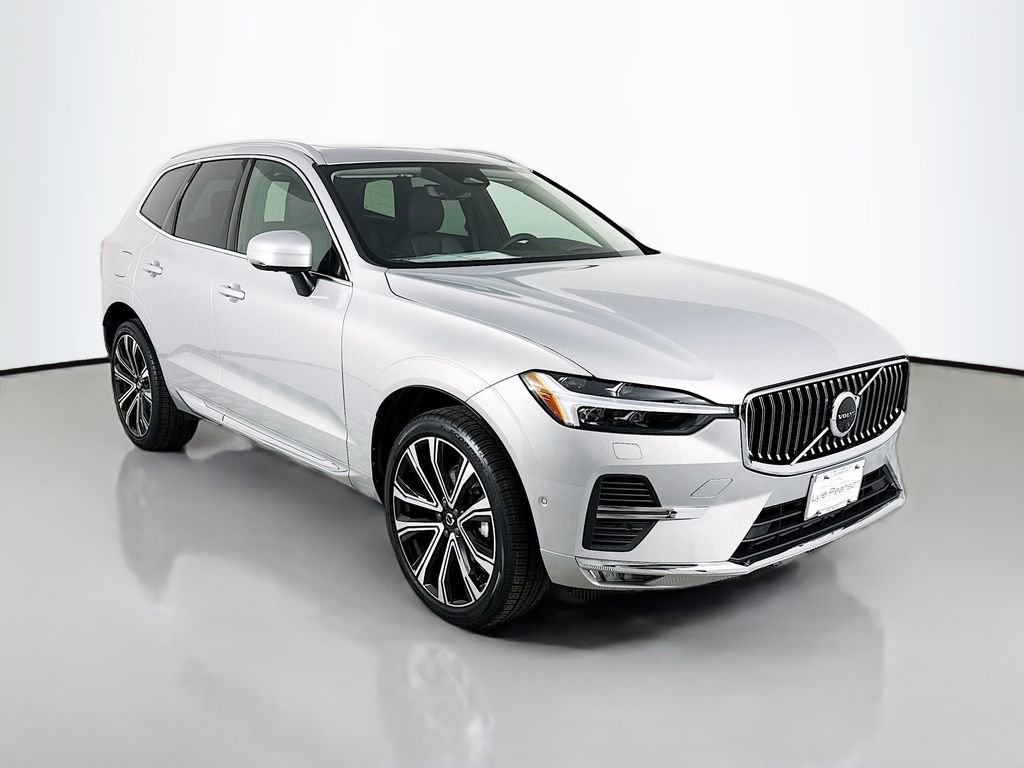 Used 2023 Volvo XC60 B5 Ultimate w/ Climate Package image 7