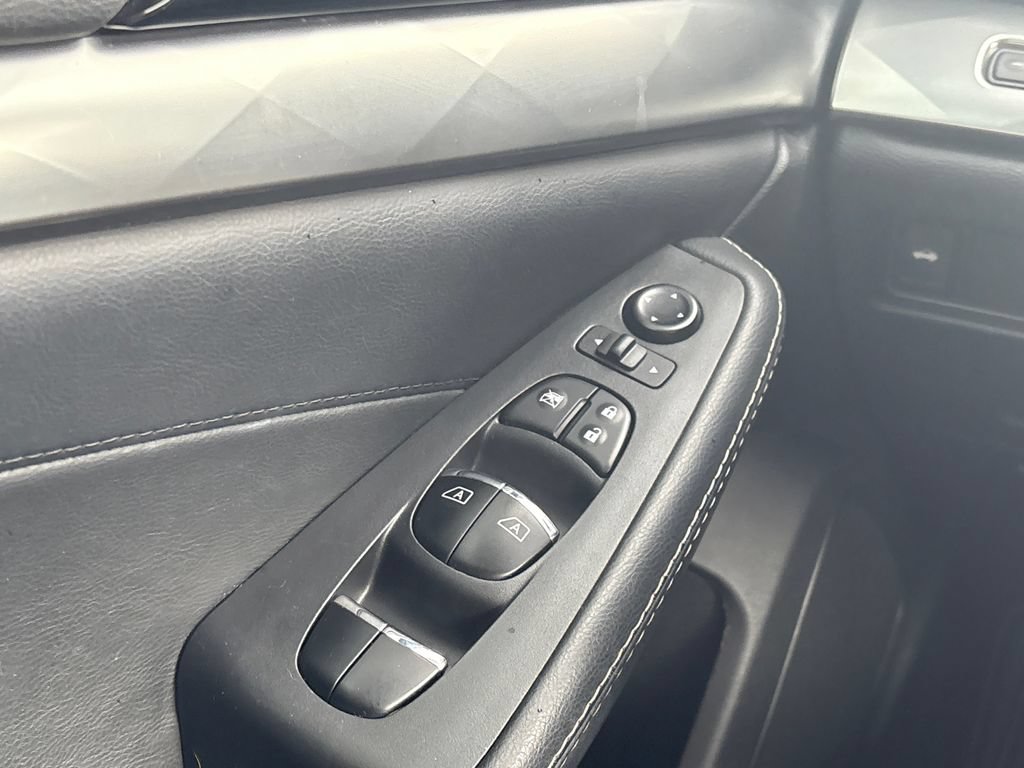 Used 2021 Nissan Maxima 3.5 SV w/ Floor Mat Group FWD image 12