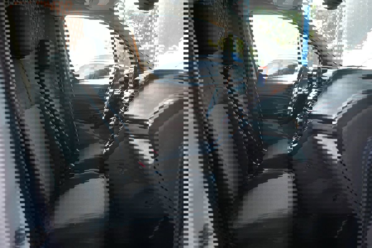 Used 2020 Ford Transit Connect XL image 52