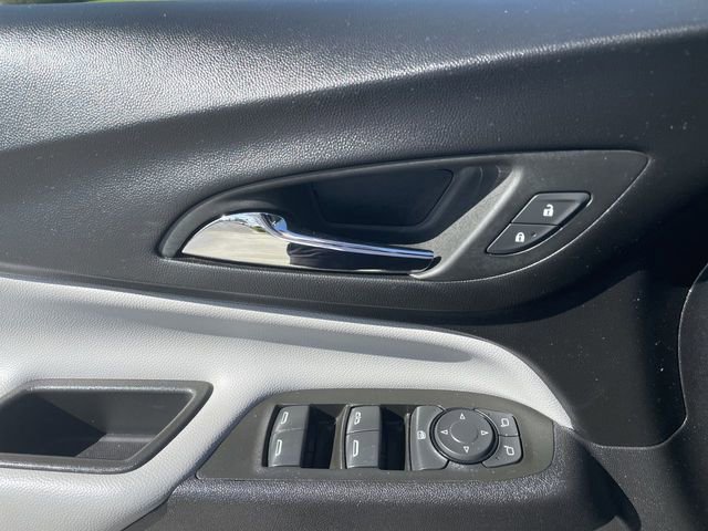 Used 2024 Chevrolet Equinox LS w/ Midnight Edition image 22