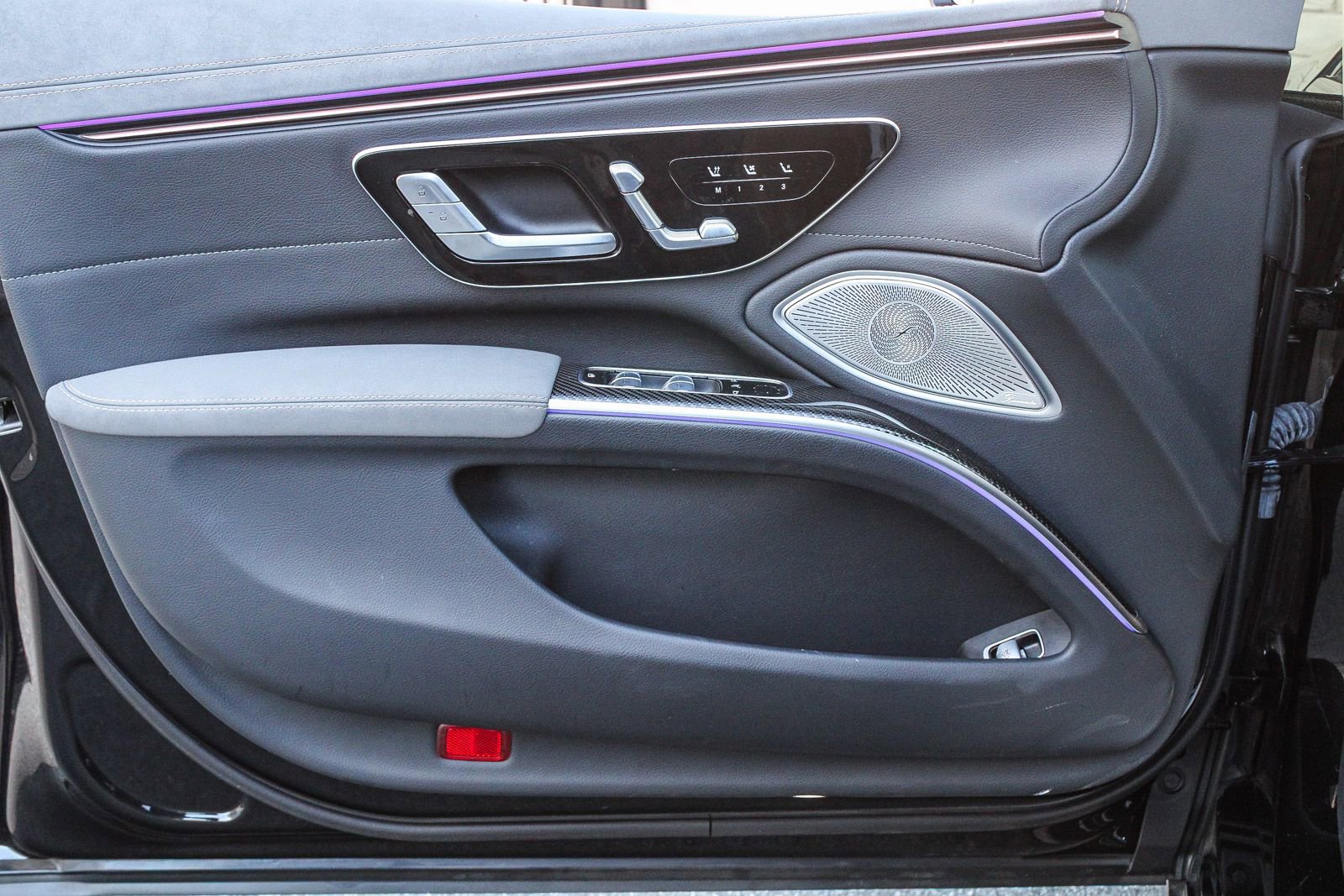 Certified 2023 Mercedes-Benz EQS AMG 4MATIC image 22