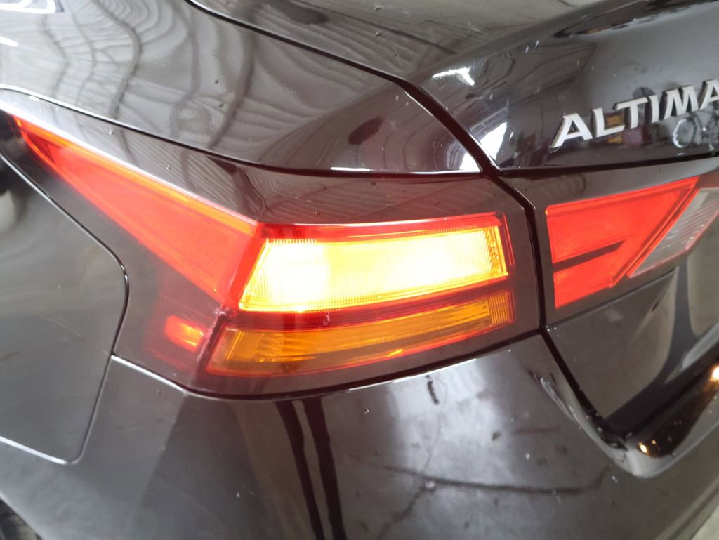 Used 2023 Nissan Altima 2.5 SL image 28