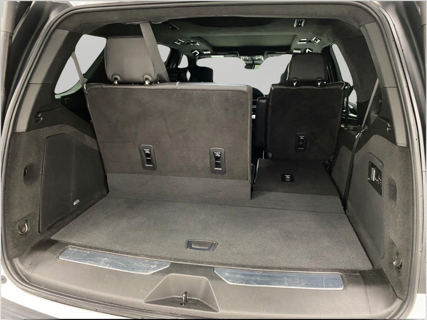Used 2023 Cadillac Escalade V AWD/4WD image 5