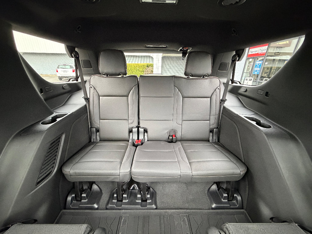 Used 2024 Chevrolet Tahoe High Country w/ Max Trailering Package AWD/4WD image 4