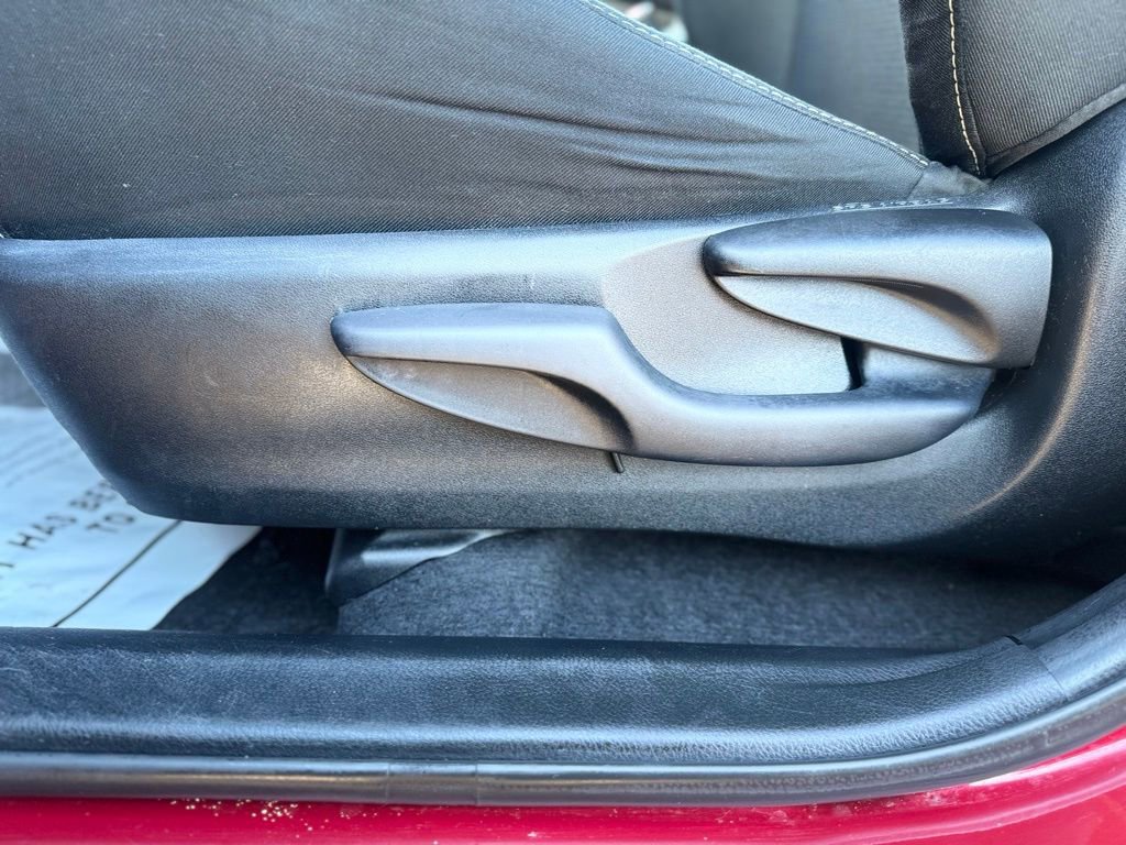 Used 2018 Toyota RAV4 XLE image 17