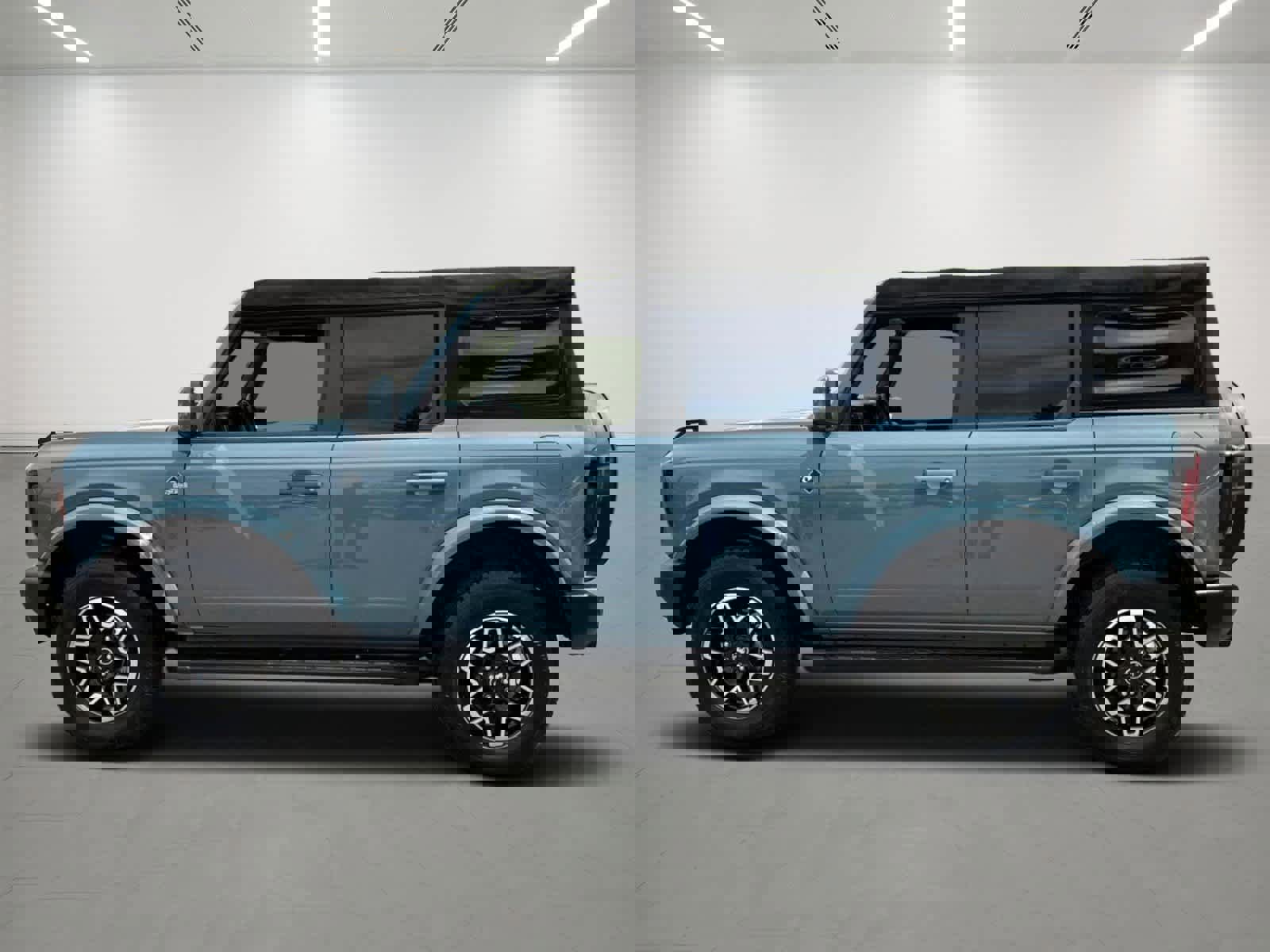 Used 2021 Ford Bronco Outer Banks image 2