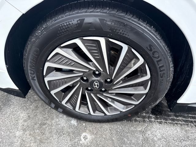 Certified 2025 Hyundai Sonata Limited image 41