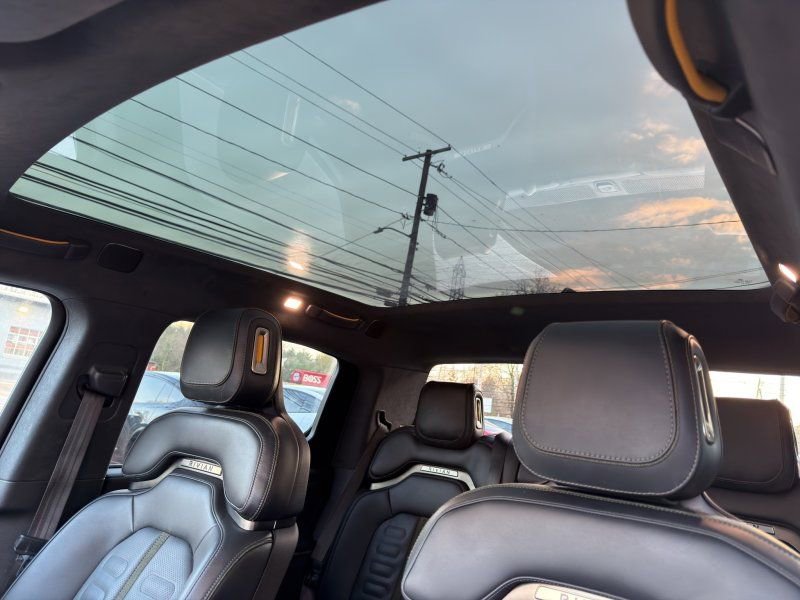 Used 2023 Rivian R1T Adventure image 19