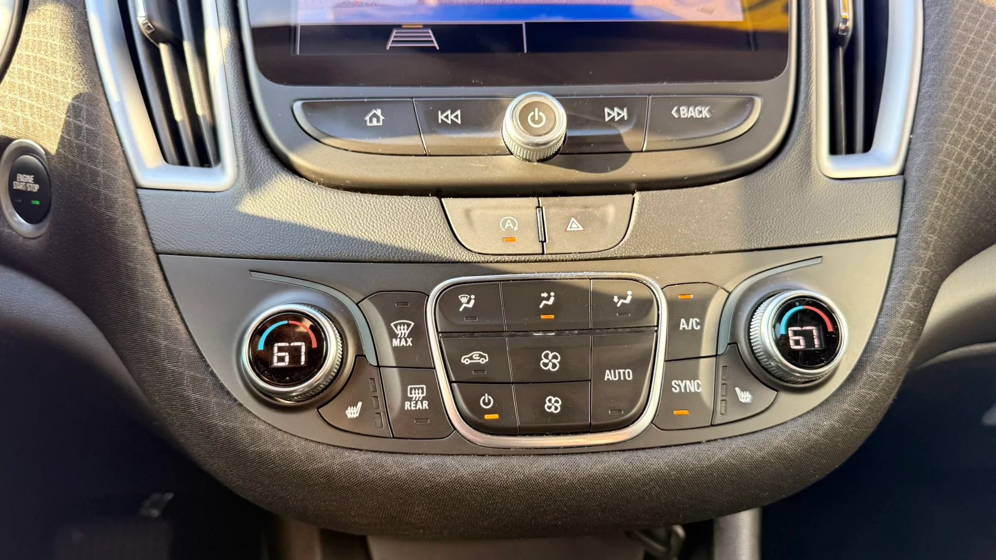 Used 2024 Chevrolet Malibu LT FWD image 24