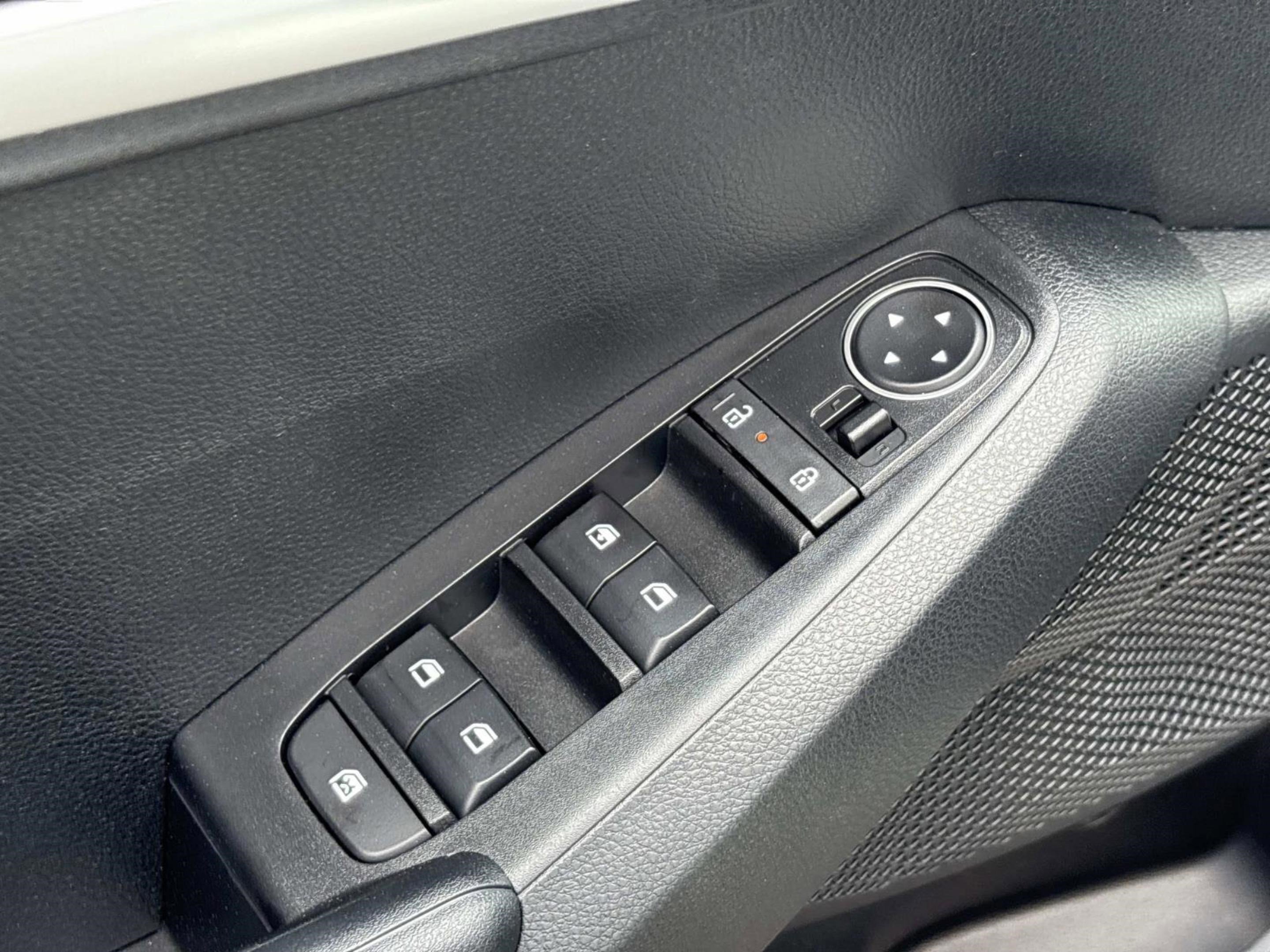 New 2026 Kia Seltos LX image 20