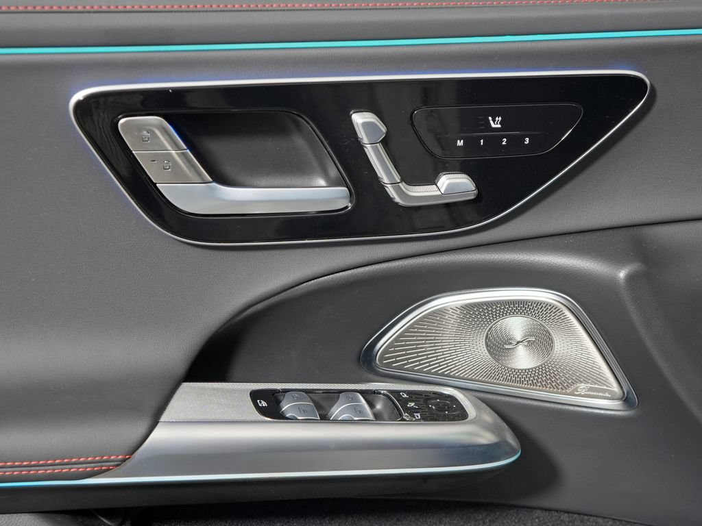 Certified 2025 Mercedes-Benz E 53 AMG e 4MATIC Sedan image 29