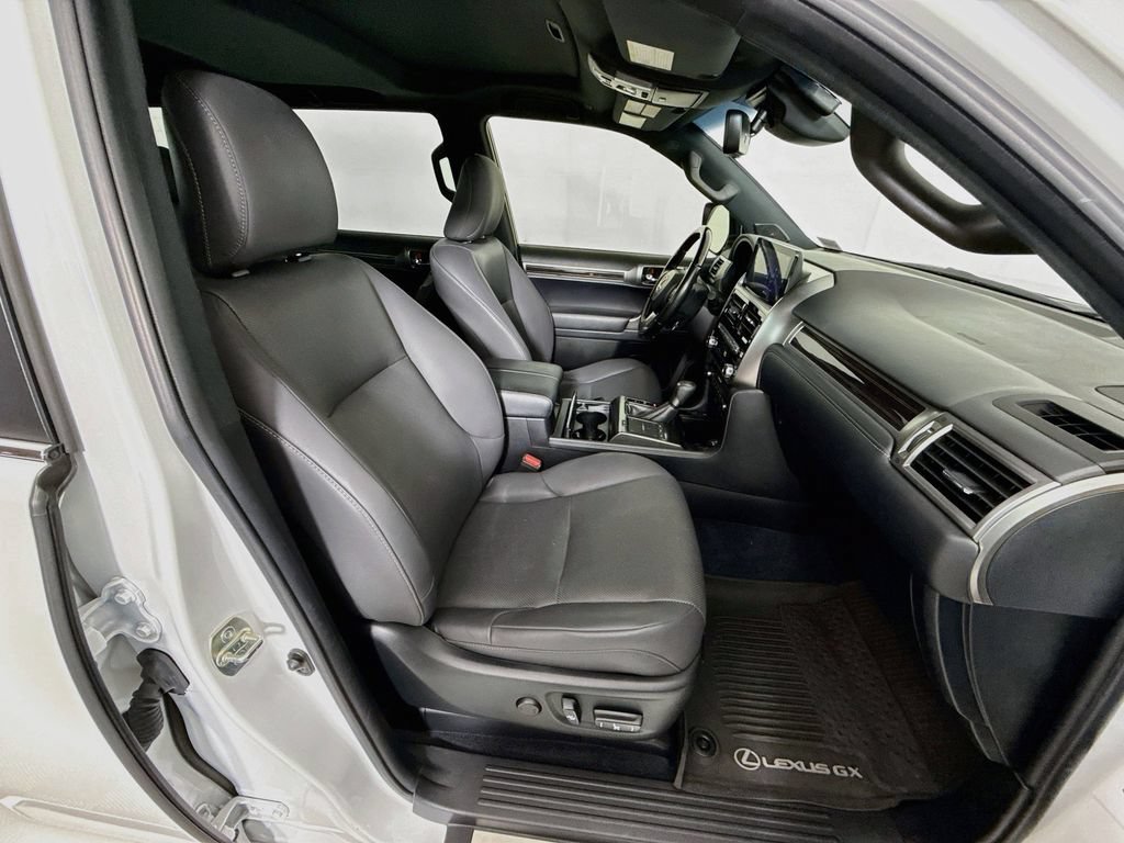 Certified 2022 Lexus GX 460 Premium w/ Premium Plus Package AWD/4WD image 29