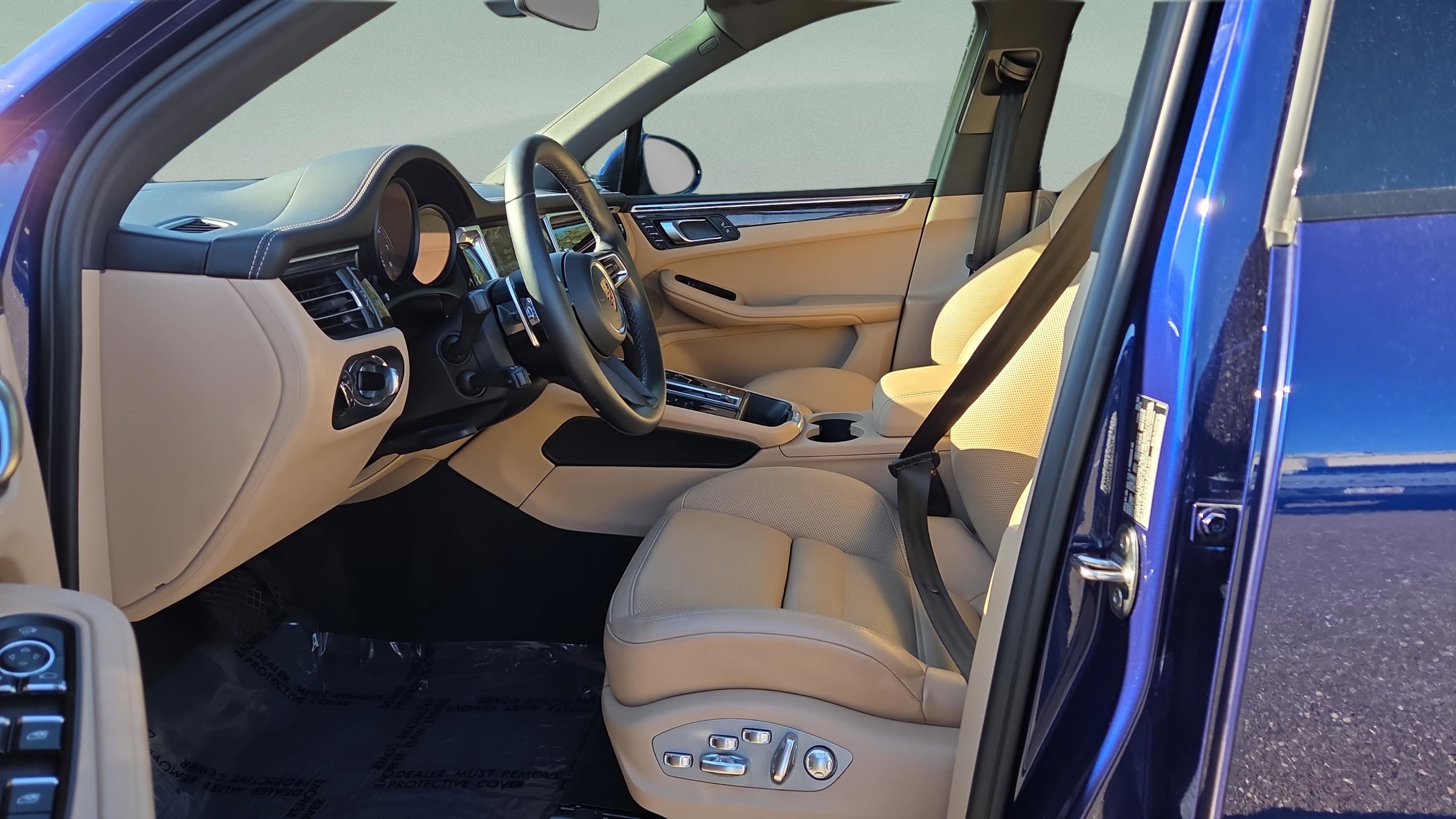 Used 2022 Porsche Macan image 32