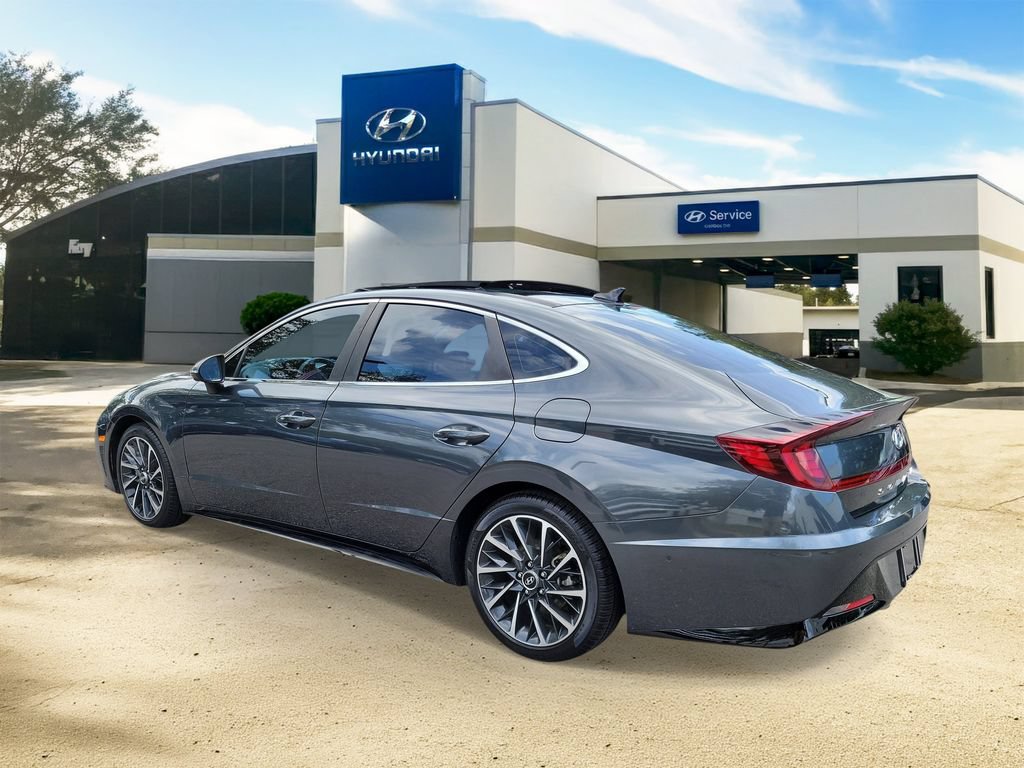 Certified 2022 Hyundai Sonata Limited FWD image 3