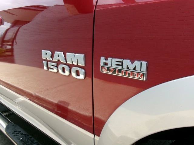 Used 2013 RAM 1500 Laramie w/ Convenience Group AWD/4WD image 4