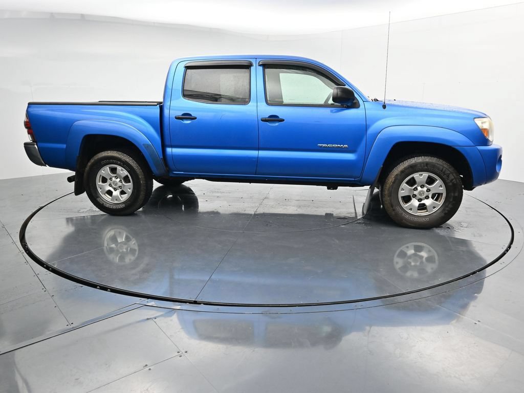 Used 2011 Toyota Tacoma 4x4 Double Cab w/ SR5 Pkg #2 image 9