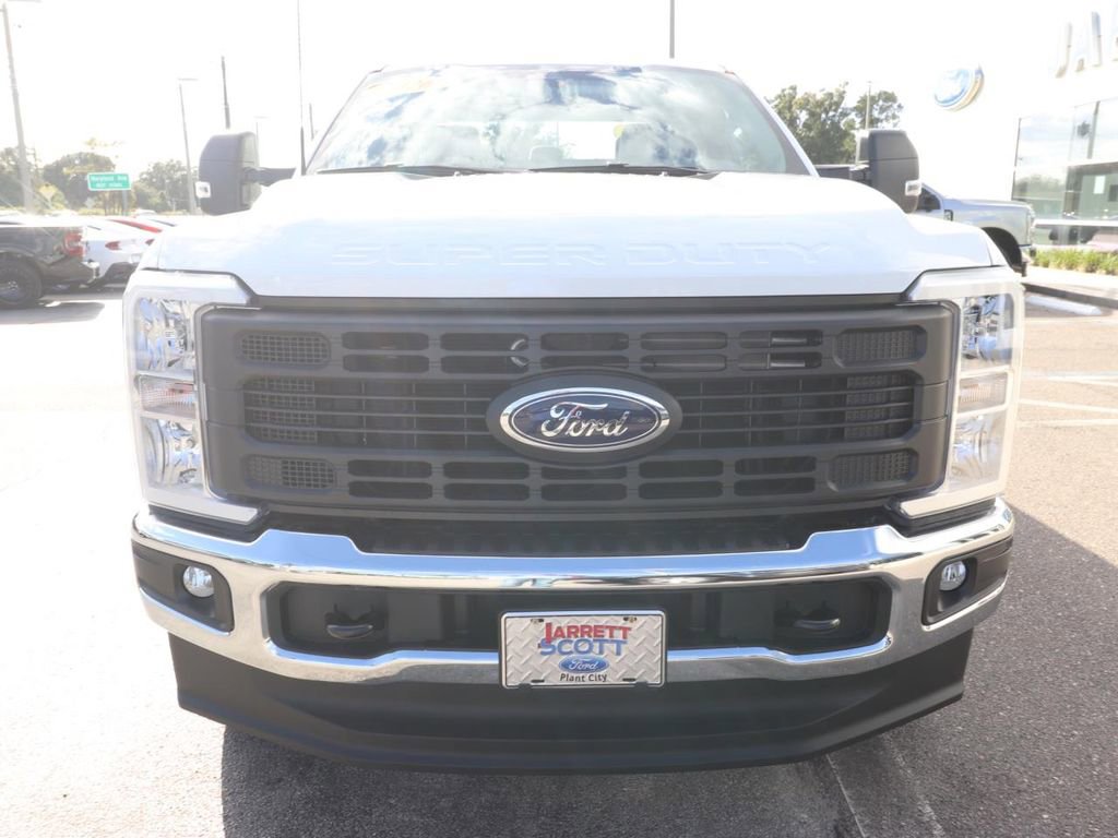 New 2026 Ford F250 XL w/ XL Chrome Package image 7