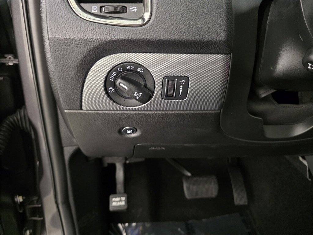 Used 2020 Dodge Durango R/T w/ Technology Group image 30