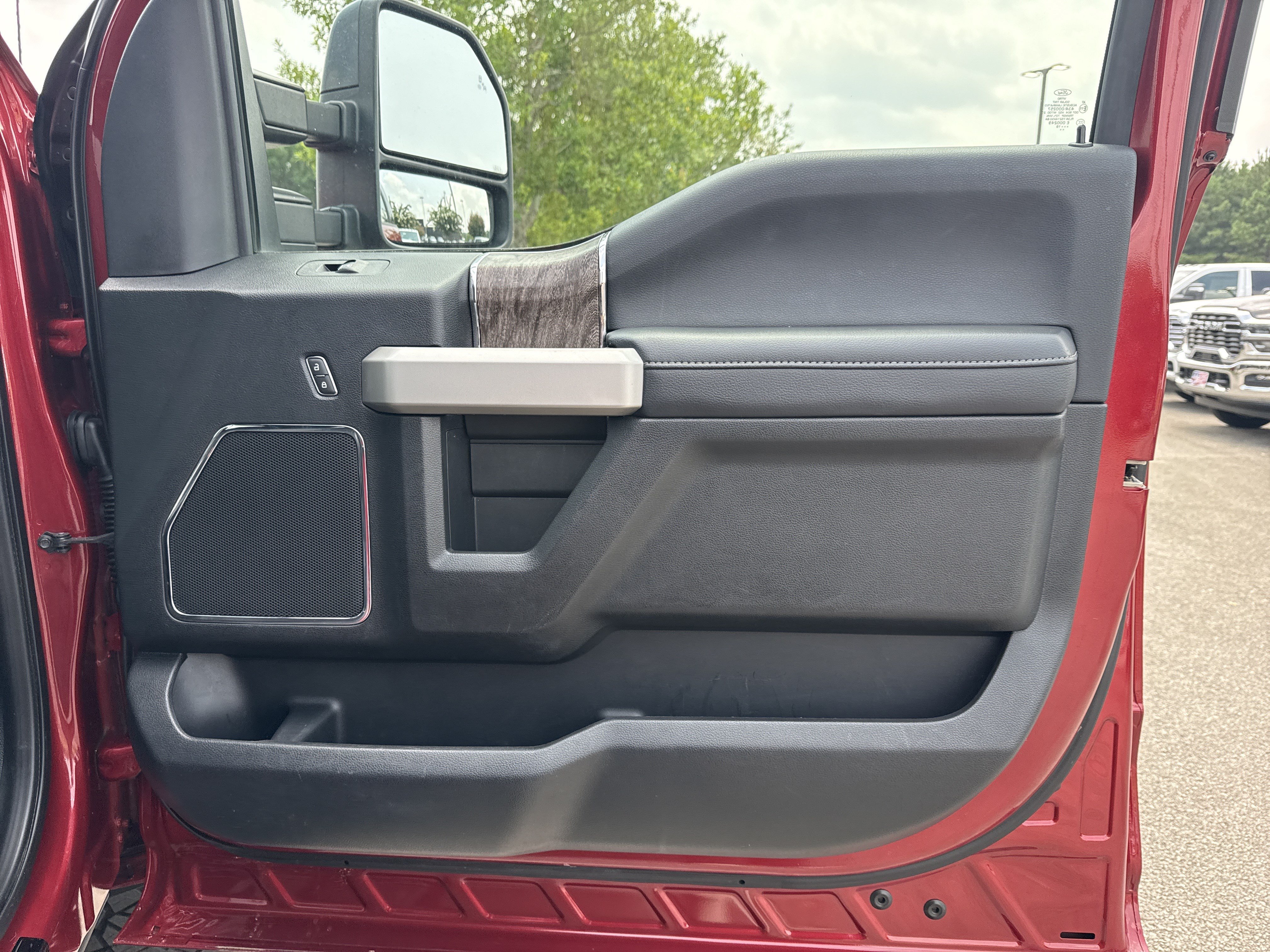 Used 2019 Ford F250 Lariat AWD/4WD image 17