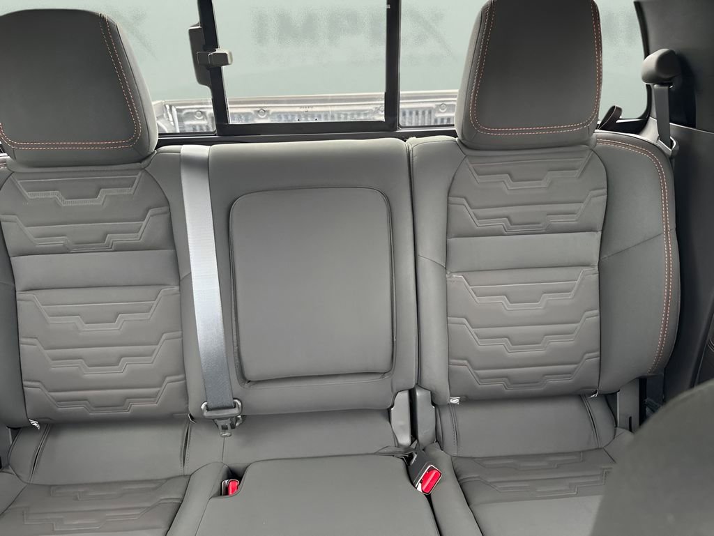 Used 2025 Nissan Frontier PRO-4X AWD/4WD image 11