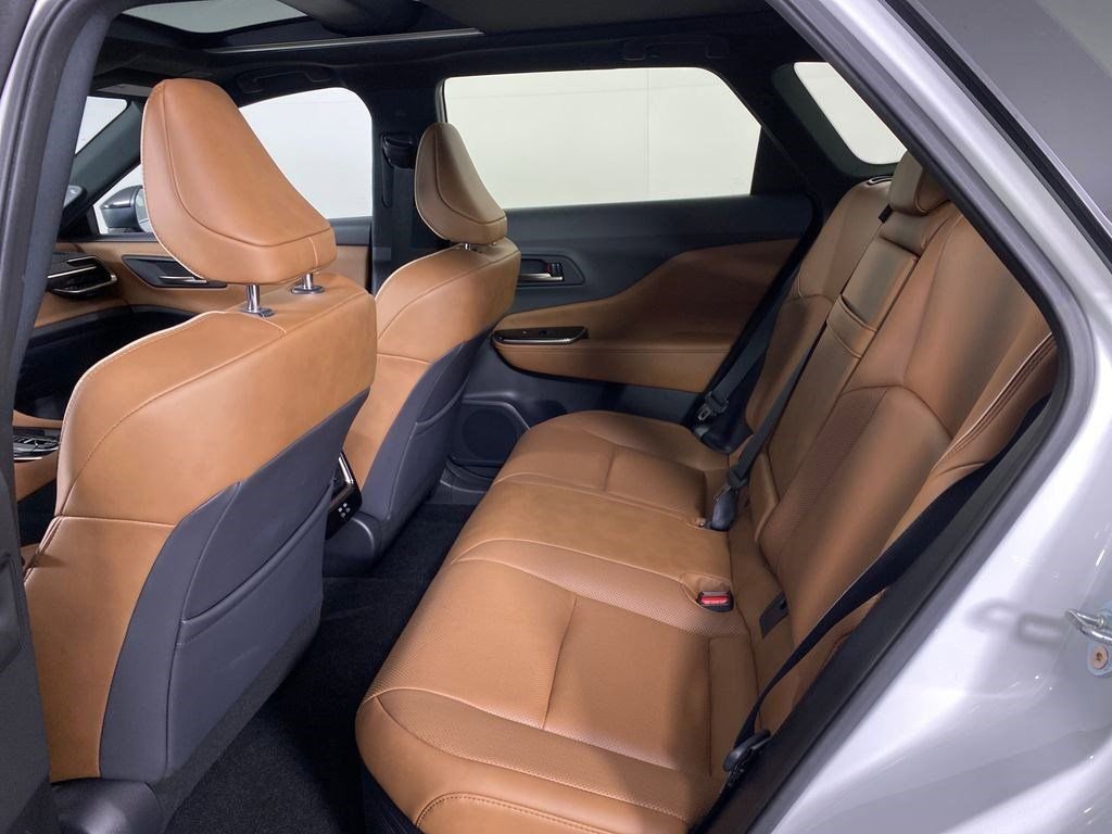 Used 2025 Toyota Crown Signia Limited w/ Advanced Technology Package image 29