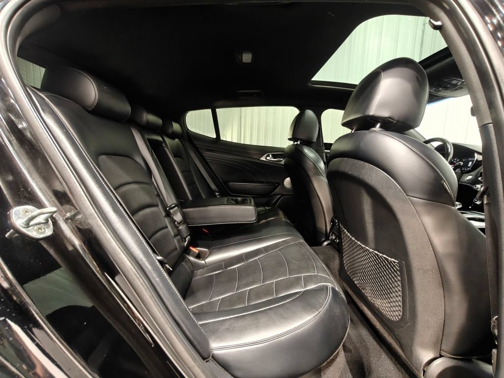 Used 2022 Kia Stinger GT2 RWD image 27