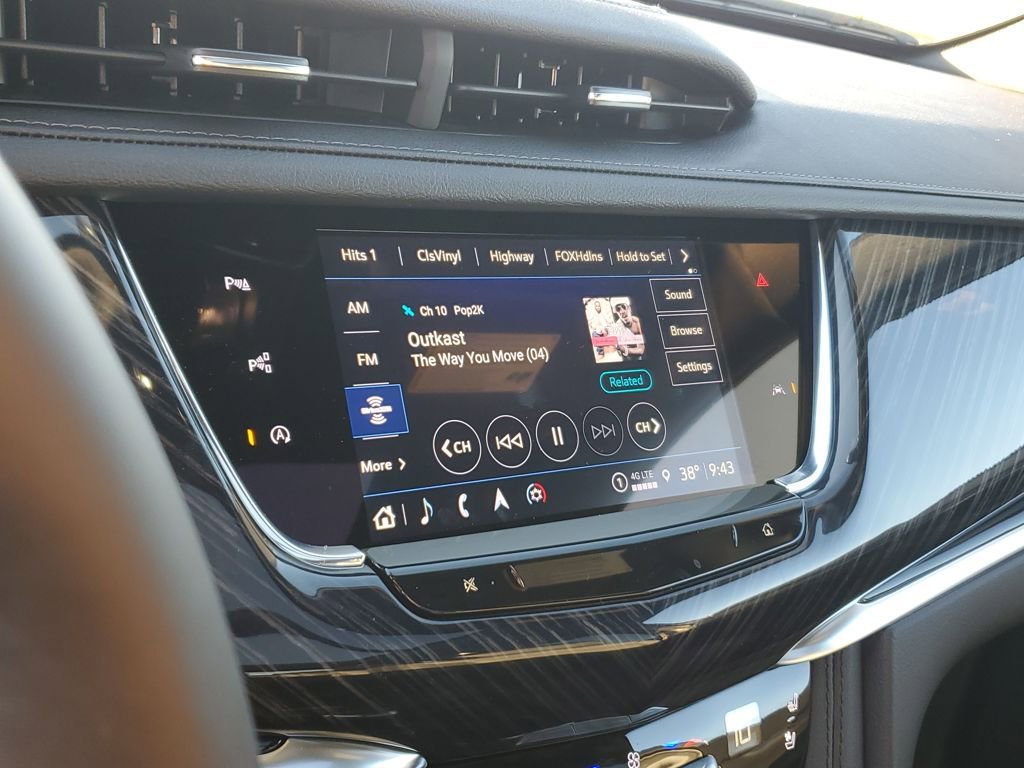 New 2025 Cadillac XT6 Premium Luxury w/ Technology Package image 14