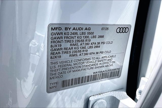 Used 2025 Audi Q5 Premium w/ Convenience Package AWD/4WD image 19