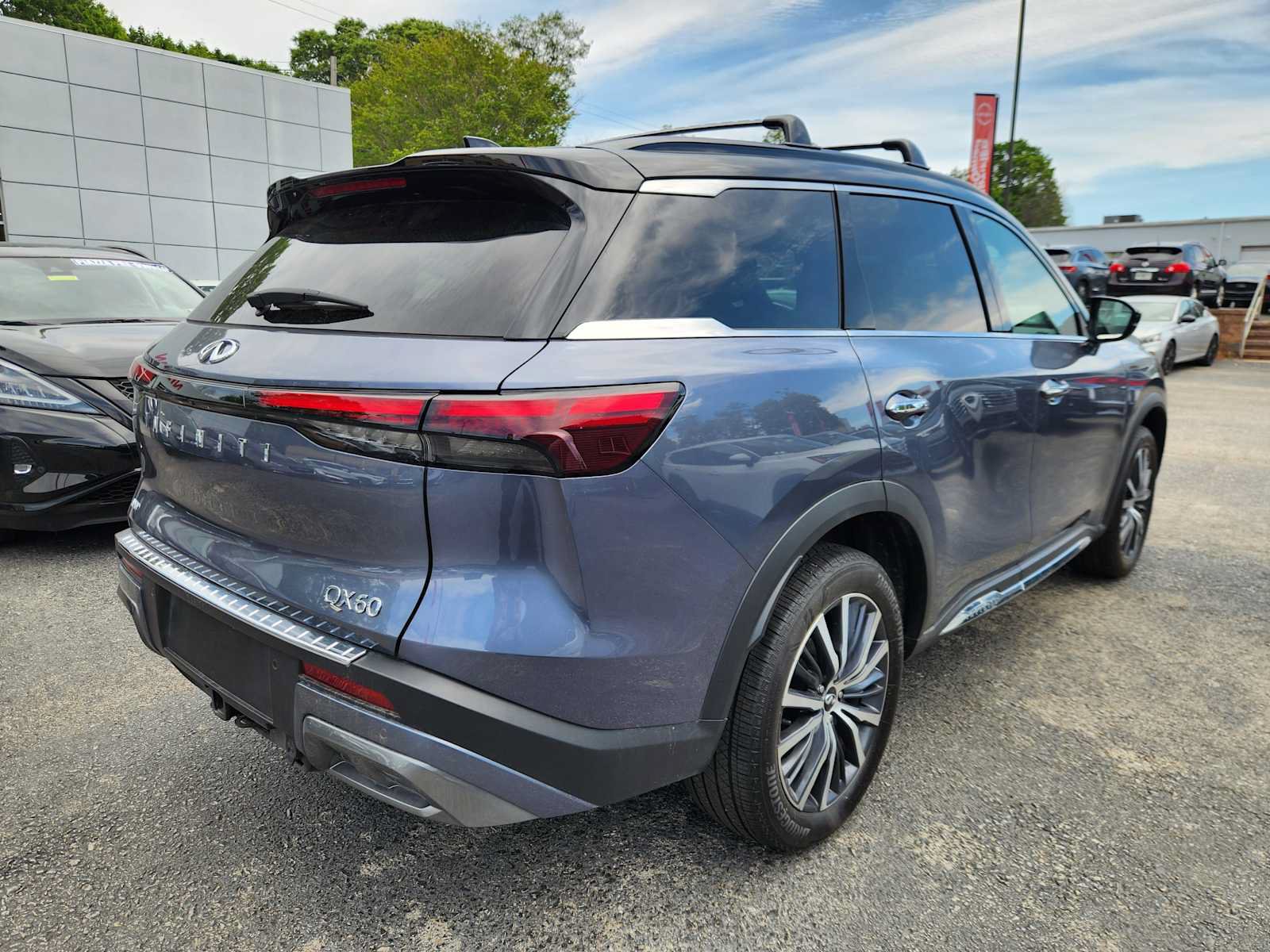 Certified 2025 INFINITI QX60 Autograph w/ Cargo Package AWD/4WD image 4
