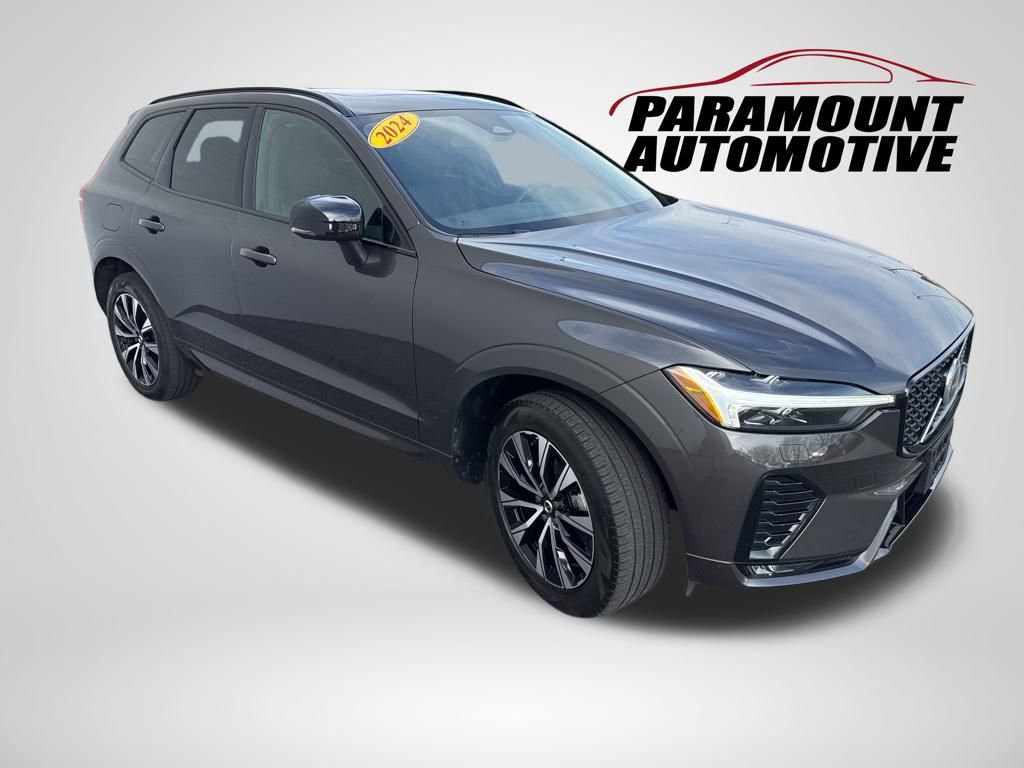 Used 2024 Volvo XC60 B5 Core w/ Protection Package Premier image 3