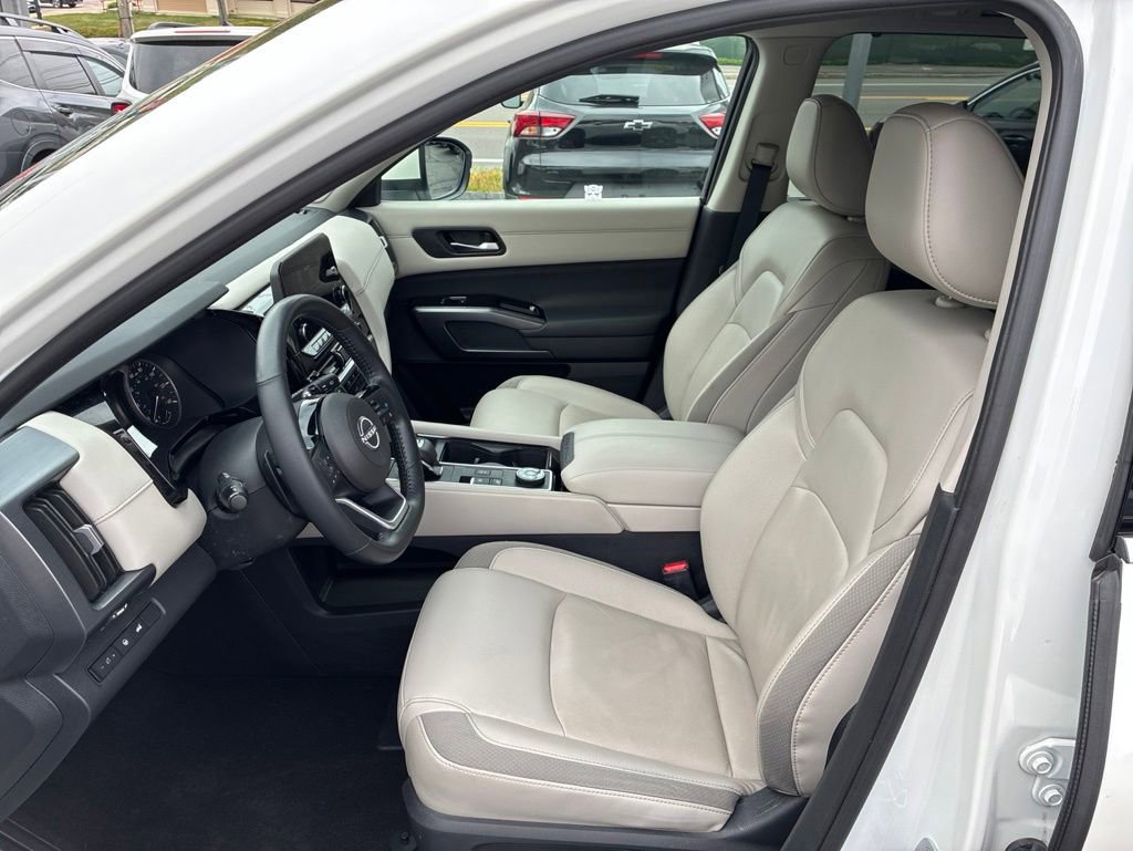 Certified 2023 Nissan Pathfinder SL w/ SL Premium Package AWD/4WD image 21