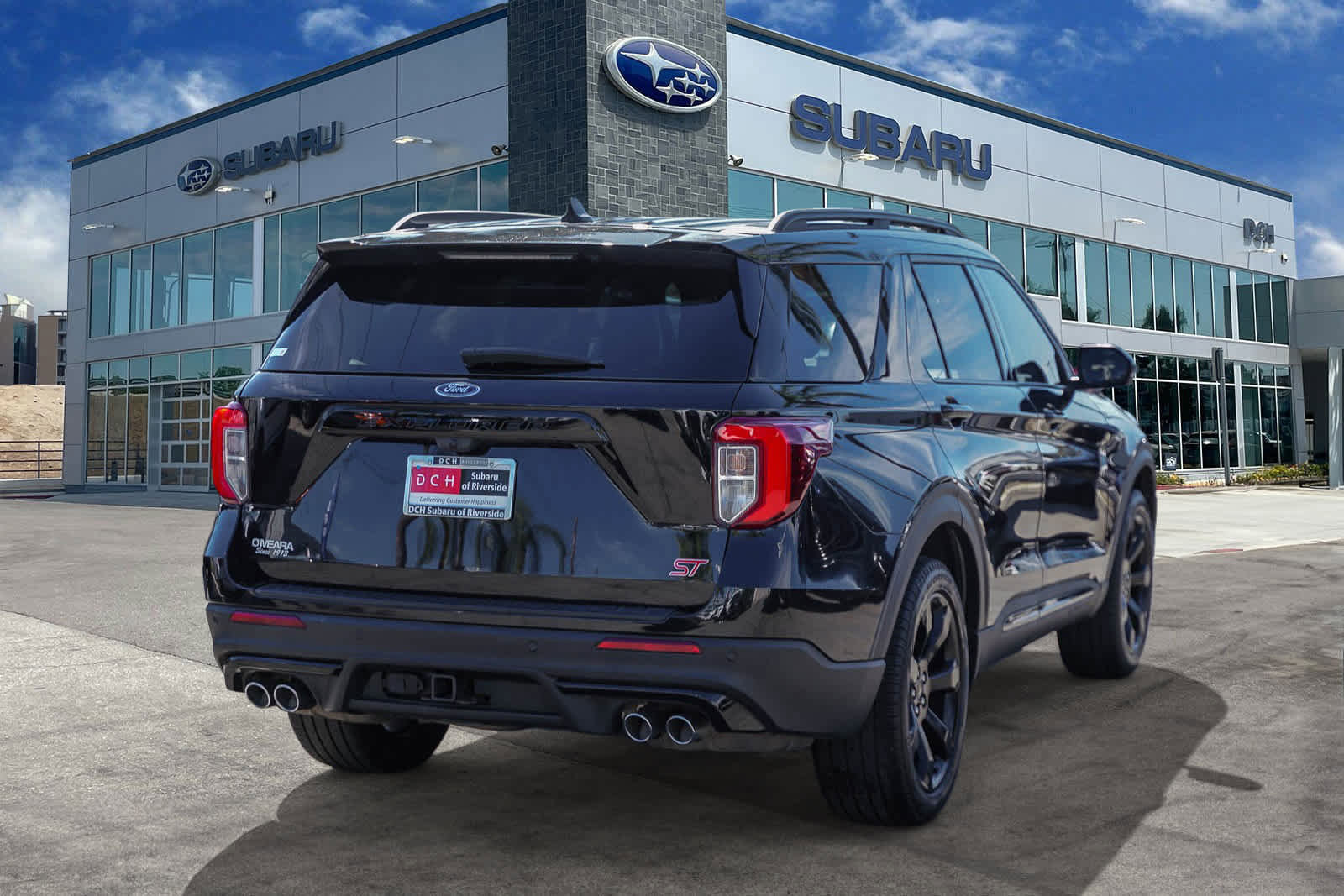 Used 2023 Ford Explorer ST w/ Equipment Group 401A image 4