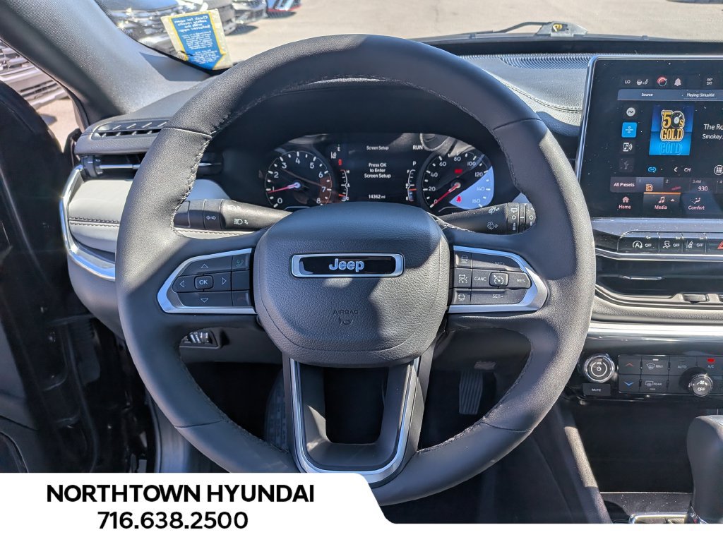 Used 2024 Jeep Compass Limited AWD/4WD image 7