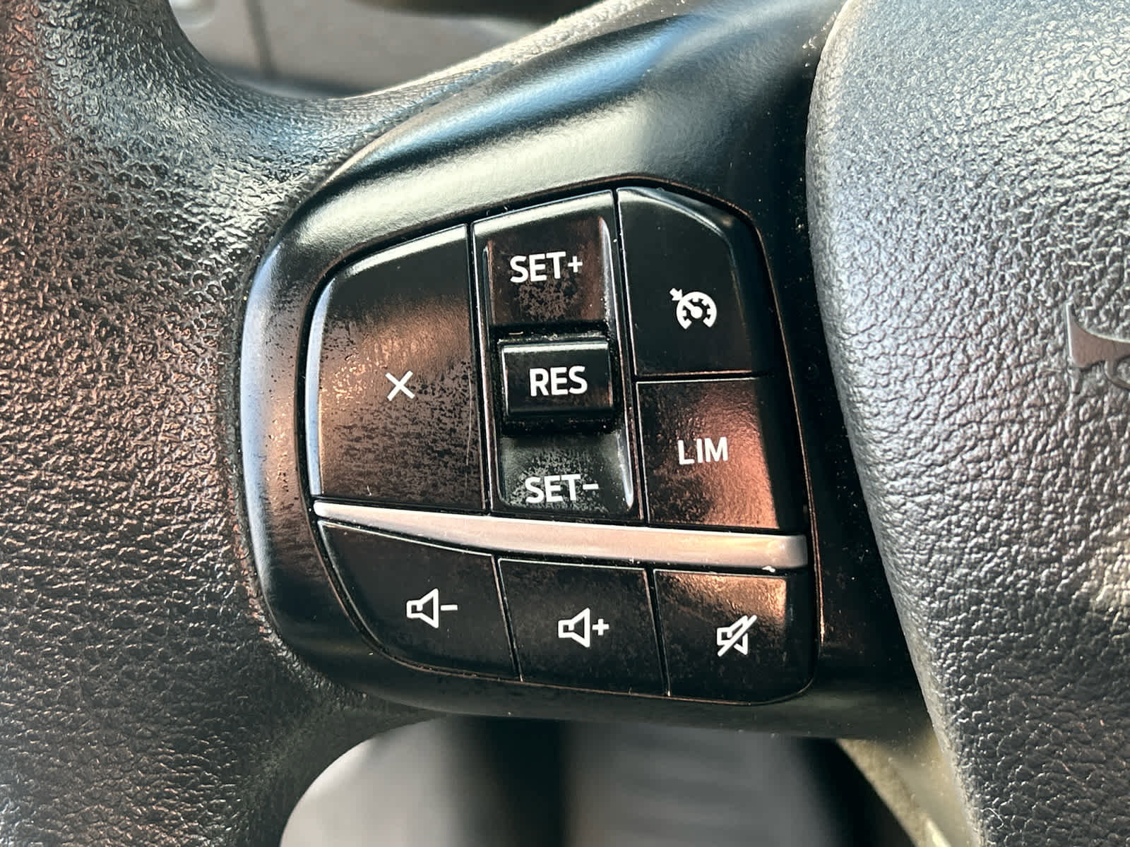 Used 2023 Ford Transit 250 Low Roof AWD w/ Exterior Upgrade Package image 21