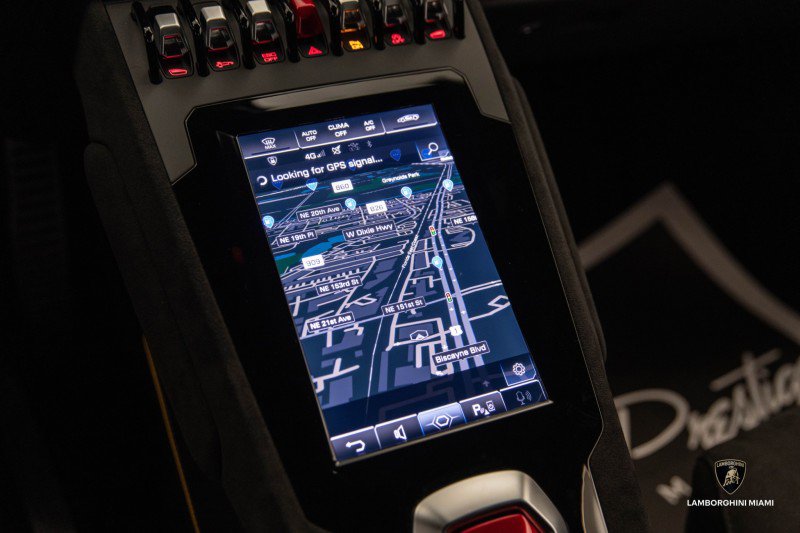 Used 2023 Lamborghini Huracan Tecnica image 45