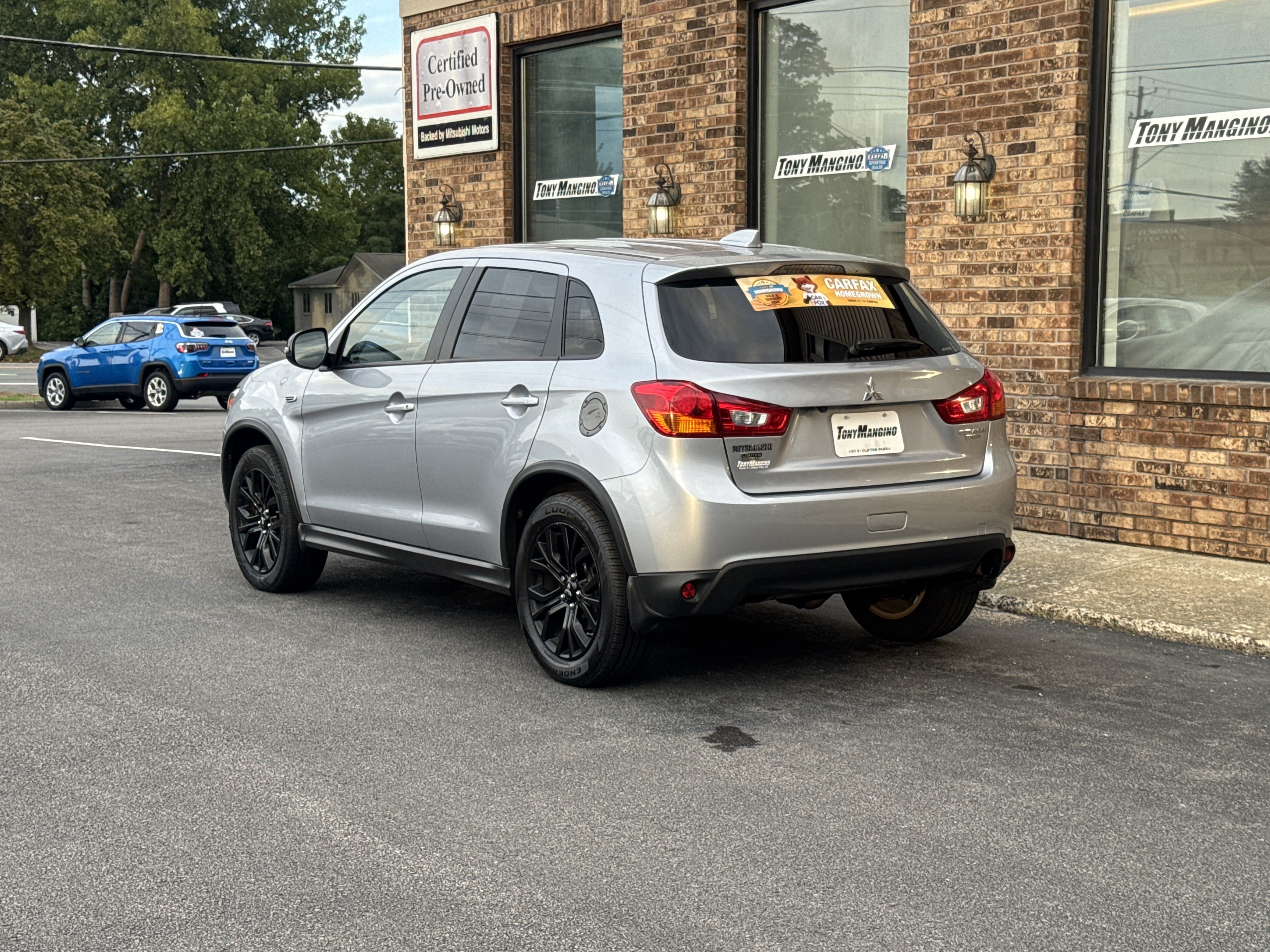 Used 2017 Mitsubishi Outlander Sport LE AWD/4WD image 3