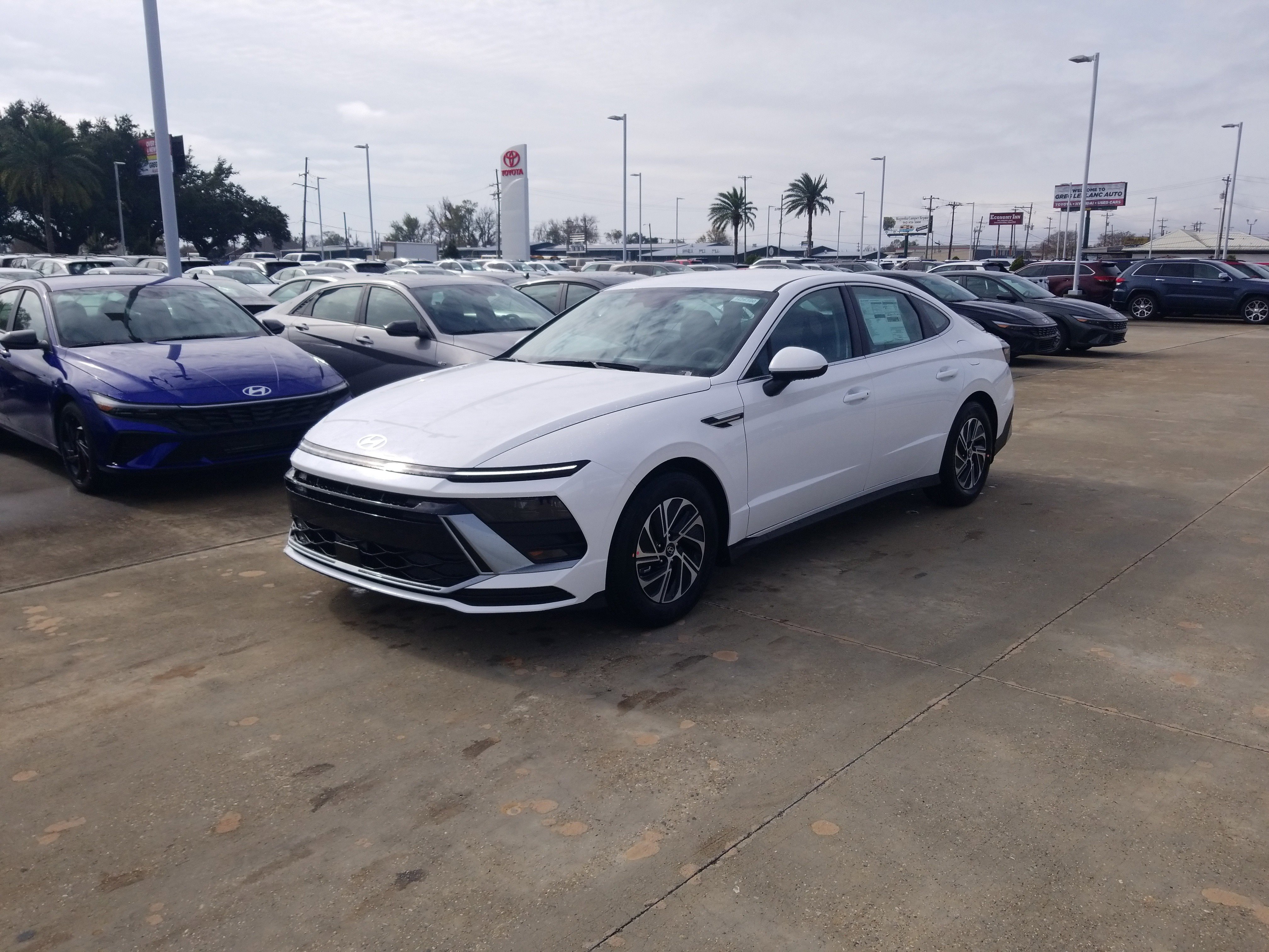 New 2026 Hyundai Sonata Blue image 3