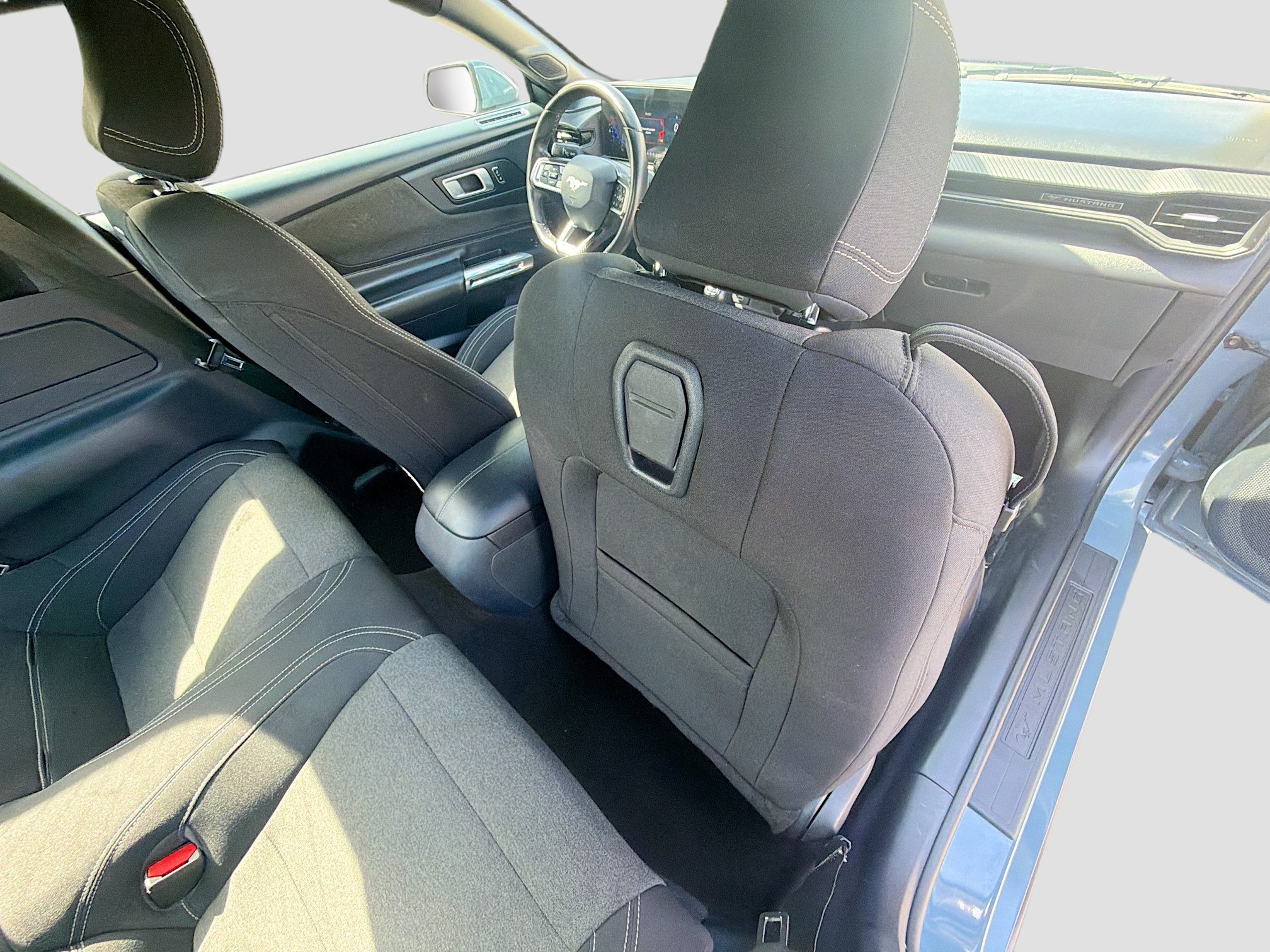 Used 2024 Ford Mustang Coupe RWD image 27