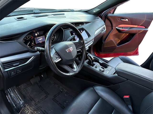 Used 2020 Cadillac XT4 Premium Luxury w/ Cold Weather Package image 9